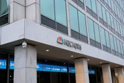 Поселенцы напали на съемочную группу NBC. Армия предупреждает об угрозе взрыва в Иудее и Самарии