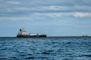 Трамп грозит новой войной Ирану, цены на нефть растут