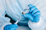 В Израиле бывает и такое: принудительная вакцинация силами полиции