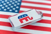 Грязные игры на праймериз в США: политик из Миссури пытался подбросить кокаин своей сопернице