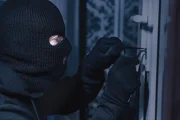 Бразильский сериал в Тель-Авиве: вор обокрал туристку и потребовал выкуп