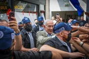 2,6 млн шекелей: Нетаньяху подал иск против СМИ из-за публикаций о предупреждениях перед 7 октября