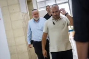 Мандельблит признал, что полиция проводила следственные действия против Нетаниягу без его разрешения