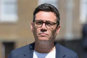 Великобритания возложила на КСИР ответственность за подготовку атаки на авиабазу Фэрфорд