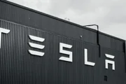 Илон Маск представил летающую Tesla, пообещав выпустить ее к 2028 году
