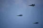 Десятки израильских самолетов приблизились к границе Ирана: в США заподозрили попытку спровоцировать войну
