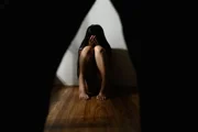 От шантажа школьниц до нападения на клиентку: предъявлены обвинения по двум делам о секснасилии