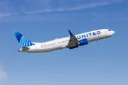 Сообщение на экране телефона пассажира сорвало рейс United Airlines