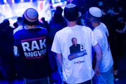 Самые оригинальные итоги голосования: голоса за «Пиратов» и человека в короне