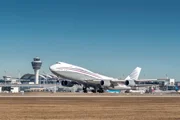 США приняли в дар Boeing 747 от Катара, несмотря на критику