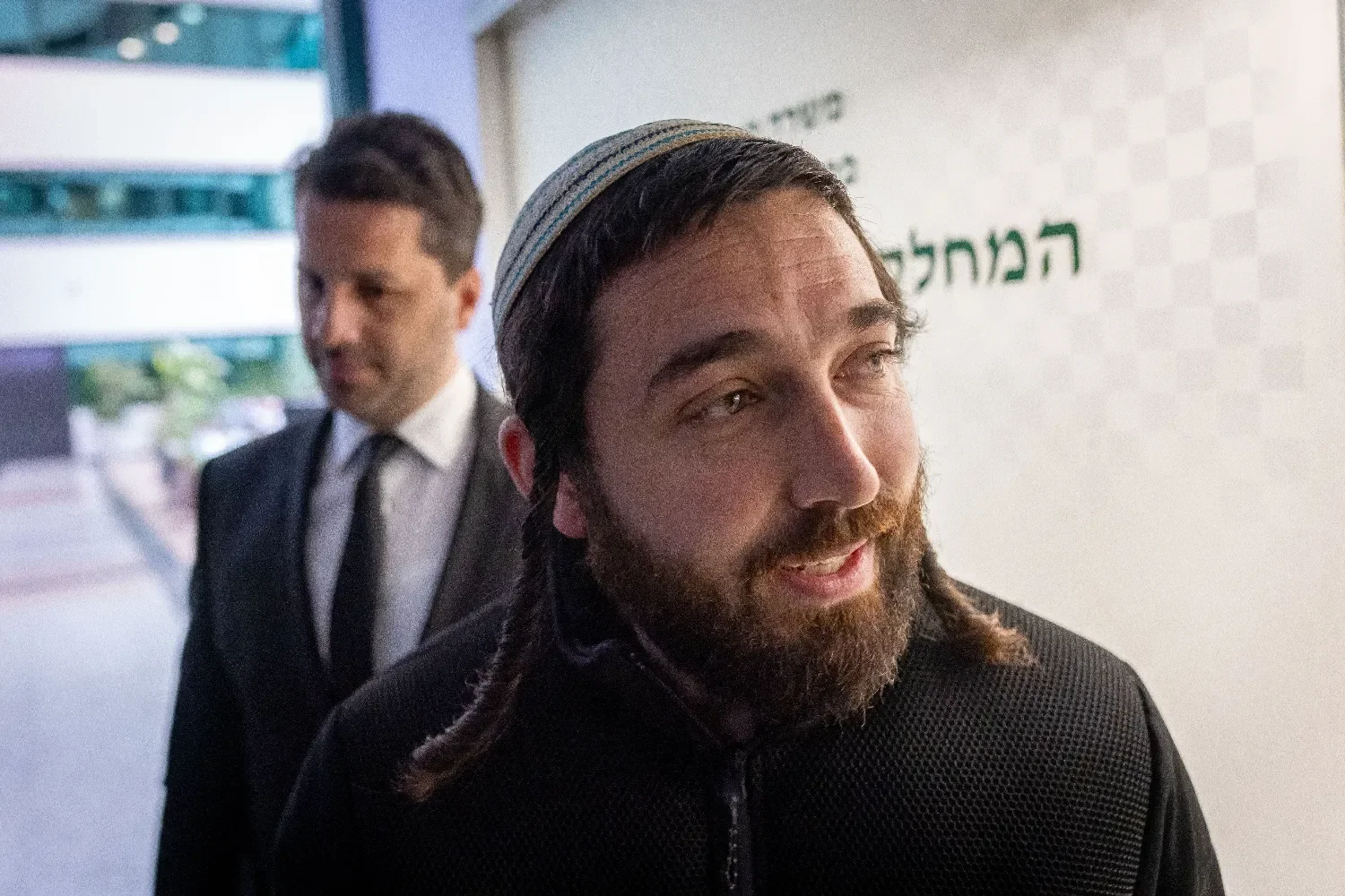 Депутат Цви Суккот даст показания полиции по делу о «штурме базы Сде Тейман»  Депутат Цви Суккот даст показания полиции по делу о «штурме базы Сде Тейман»