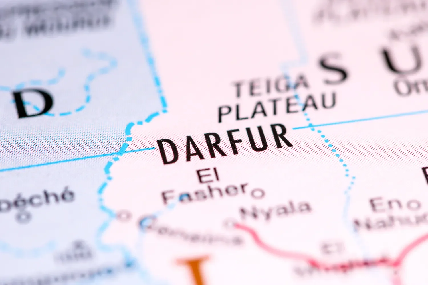 Множатся свидетельства геноцида в Дарфуре, но мир молчит  Множатся свидетельства геноцида в Дарфуре, но мир молчит