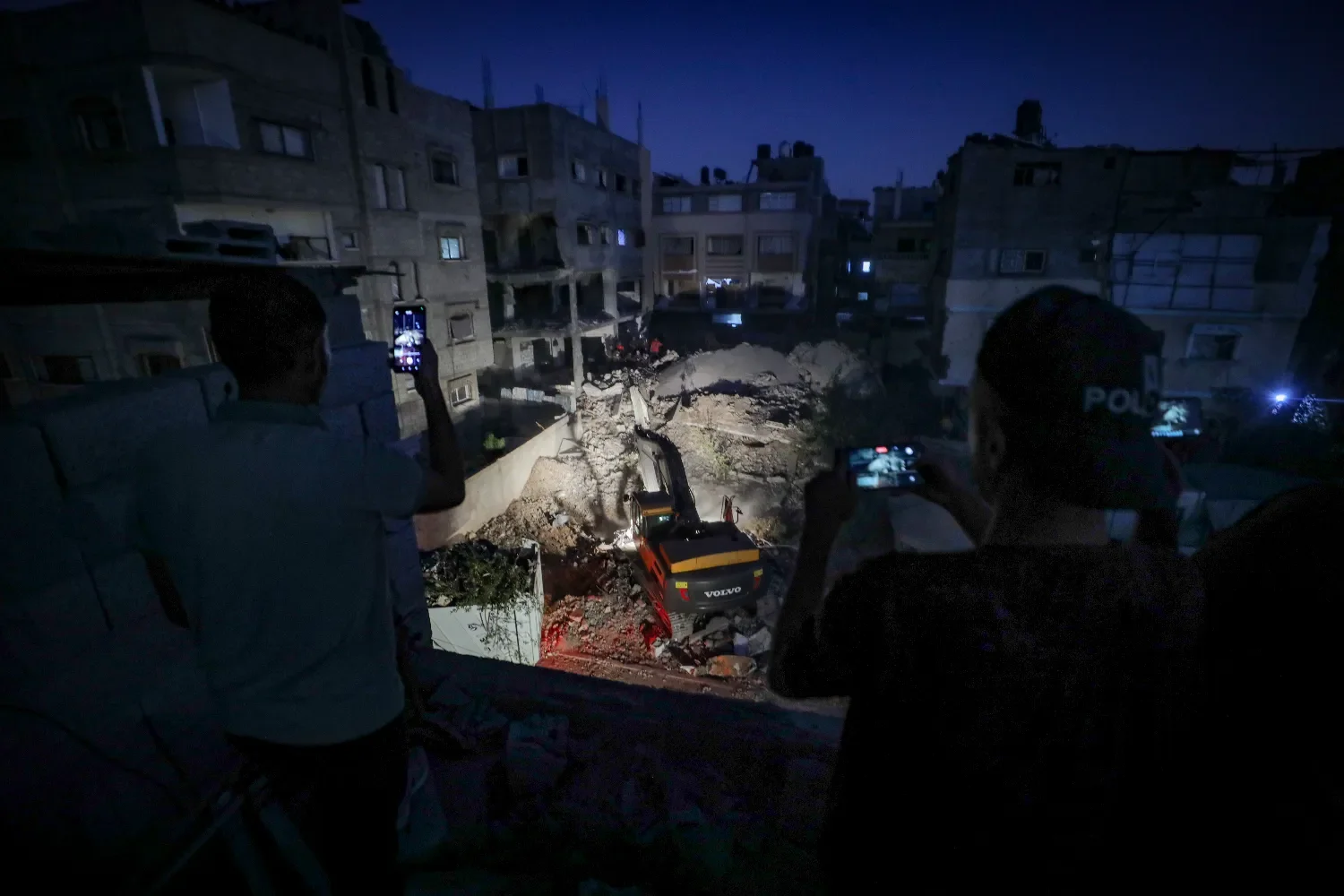 ХАМАС якобы нашел в тоннелях тела еще двоих заложников - Амирaма Купера и Саара Баруха  Сектор Газа