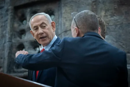 12 американских невидимок F-22 прибыли на одну из баз на юге Израиля