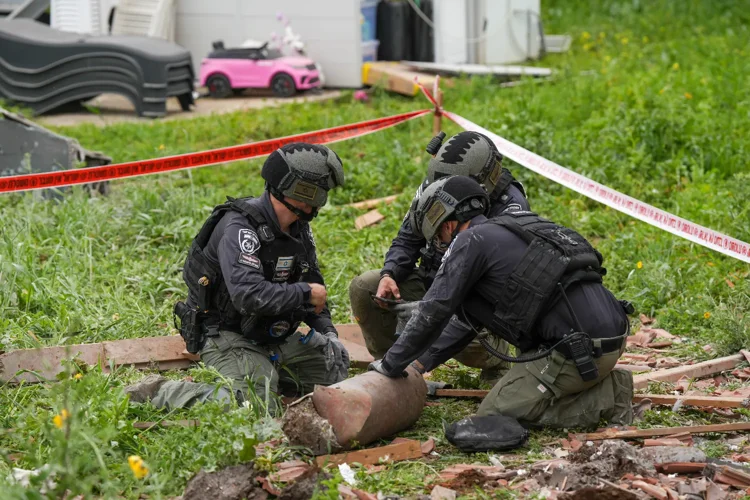 Обстрелы из Ливана: более 30 ракет по поселкам Галилеи, прилеты и раненые в Кирьят-Шмоне