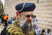Эяль Ционов в костюме главного раввина стал за сутки героем СМИ и соцсетей