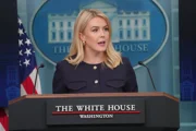 Пресс-секретарь Белого дома ушла в декрет