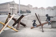 Бэнкси установил статую в центре Лондона и «раскрыл инкогнито»