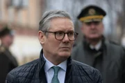 Под премьером Великобритании сильно зашаталось кресло