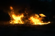 Стрельба в Хадере: полицейский открыл огонь по поджигателям в масках