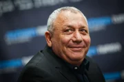 Айзенкот троллит Нетаньяху - политики развязали войну предвыборных роликов