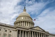 Республиканцы отложили голосование по резолюции, обязывающей Трампа прекратить войну