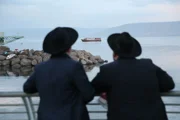Перегородка или смерть: ультраортодоксы взялись за новый пляж в Тверии