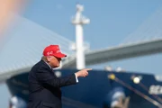 Преемником Тулси Габбард в американской разведке станет верный Трампу строительный магнат