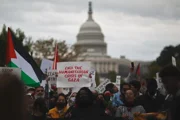 На праймериз в США побеждают антиизраильские кандидаты - «левый еврей» и врач из Газы