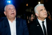 Опрос 12 канала: израильтяне уже не полагаются на Трампа, в лидеры оппозиции выходит Айзенкот
