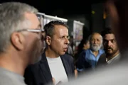 Бывший глава Штаба семей заложников будет баллотироваться от «Демократов»