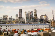 Украинские дроны второй раз атаковали НПЗ в Москве: дело плохо