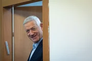 Ганц: «Откуда вы взяли, что я поддерживаю Нетаньяху?»