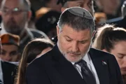 12 канал: Глава ШАБАКа Зини отменил месяц Гордости в спецслужбе и обнулил бюджет ЛГБТ-сообщества