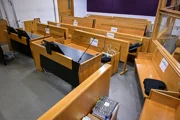 После окончания допросов Нетанияху желает продолжать ходить в суд