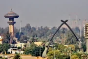 Колонны бронетехники на улицах Багдада - это борьба с коррупцией