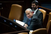 Правительство перешагнуло грань конституционного кризиса ради уничтожения 13 телеканала