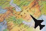 США нанесли удары по Ирану, Тегеран грозит полностью закрыть пролив