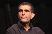 Обвинительное заключение: «ради блага народа» с ножом на политика
