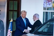Трамп и Нетаньяху созвонились, встречаться уже не планируют