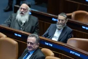Утвержден закон о прекращении преследования уклонистов. Депутаты-харедим признались в противоречии интересов