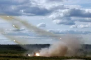 Иран обстрелял Кувейт и Бахрейн, США возобновляют блокаду иранских портов
