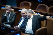 Правительство забирает полмиллиарда шекелей у арабского сектора на финансирование ШАБАКа и полиции