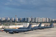 В преддверии масштабного удара? США экстренно перебрасывают десятки самолетов-заправщиков в Израиль