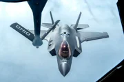 На Ближний Восток перебрасываются истребители США. Израиль «на низком старте»