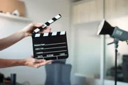 Обвинение: житель Бат-Яма похитил сценарий и оборудование сериала «Королева красоты Иерусалима»