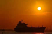 Двенадцатая ночь: хуситы атаковали ракетами танкер Саудовской Аравии