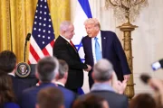 Нетаниягу вылетает в Вашингтон и обещает министрам не уступать Трампу