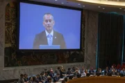 Младенов об ударах по Газе: «У обеих сторон есть обязательства»