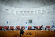 На рассмотрении петиции против закона о запрете БАПОР едва не вспыхнула драка